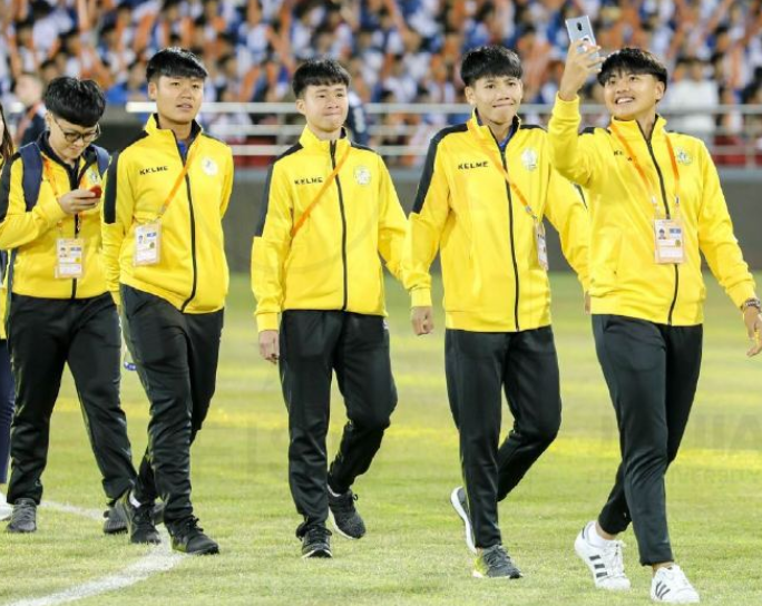 包含韩国羽毛球队横扫泰国羽毛球队,谌龙打破历史纪录的词条 包含韩国羽毛球队横扫泰国羽毛球队,谌龙打破历史纪录的词条