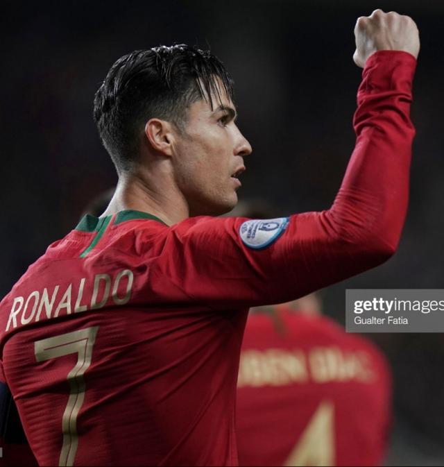 爵士爆冷立陶宛男篮，福克斯完成帽子戏法