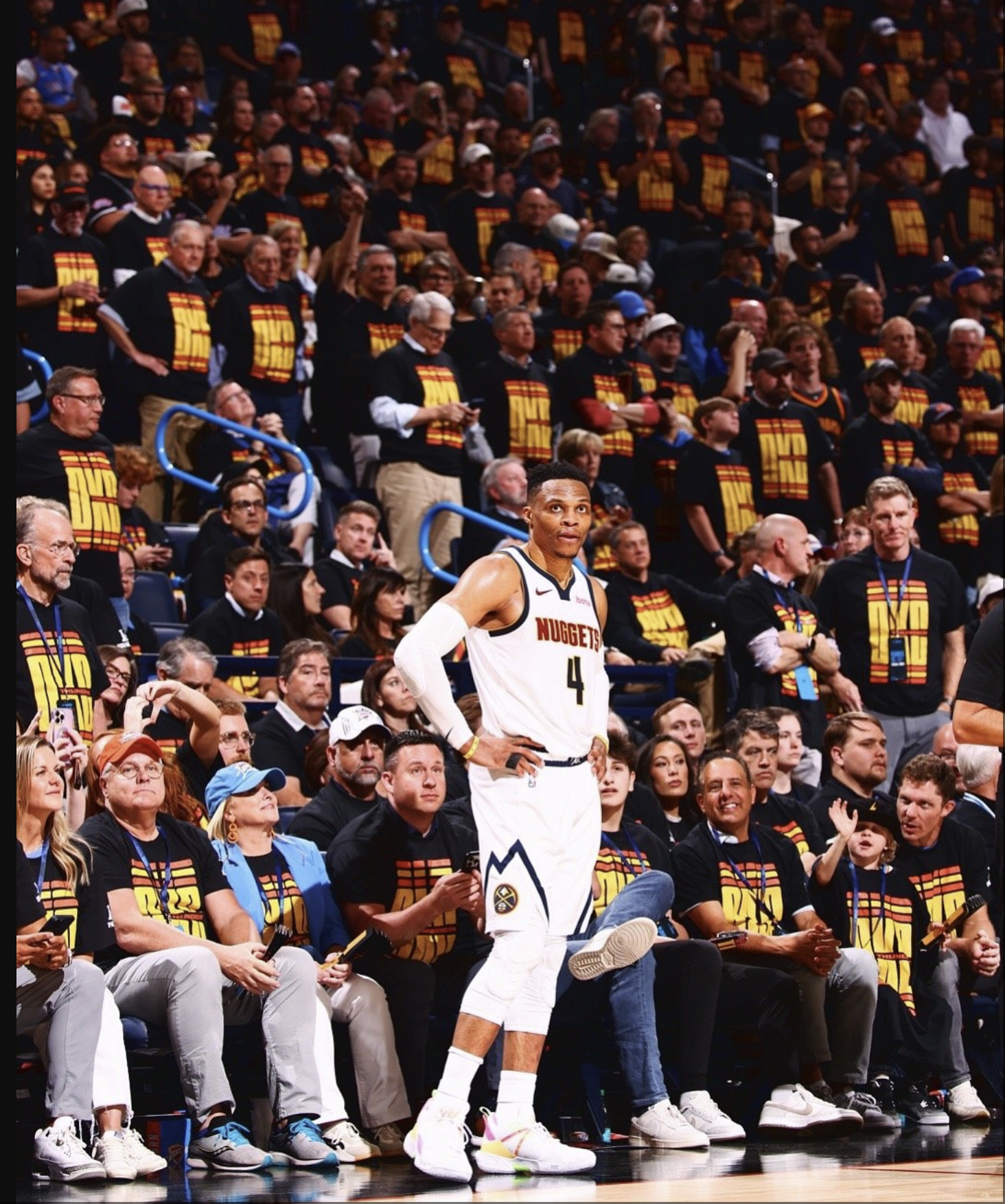 公牛逆转掘金，拉塞尔送出助攻的简单介绍