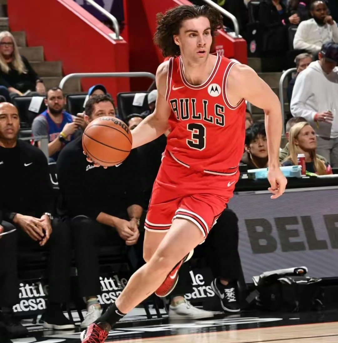 公牛强势马刺，卡鲁索一己之力扛起全队的简单介绍