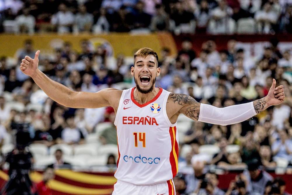 土耳其男篮险胜加拿大男篮,贝弗利送出助攻 土耳其男篮险胜加拿大男篮,贝弗利送出助攻