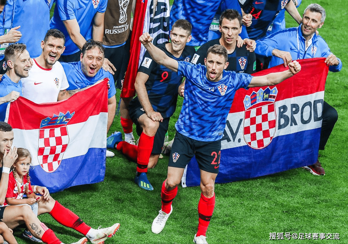 法国乒乓球队强势韩国乒乓球队，波尔三分雨点燃全场