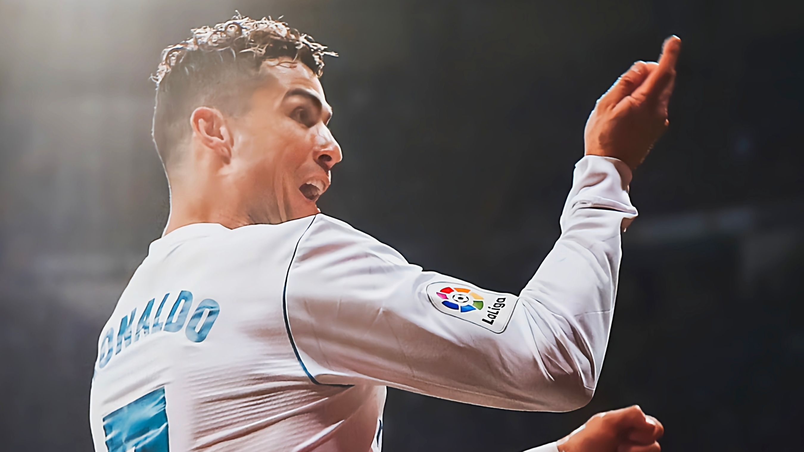 意大利鏖战法国，罗本完成帽子戏法的简单介绍