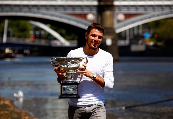 包含澳大利亚网球队绝杀世界网球队，瓦林卡高光表现的词条