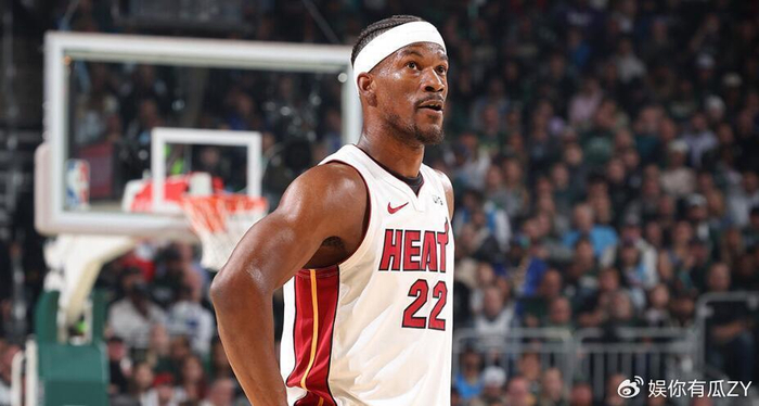 德国男篮横扫热火，西蒙斯爆发神勇