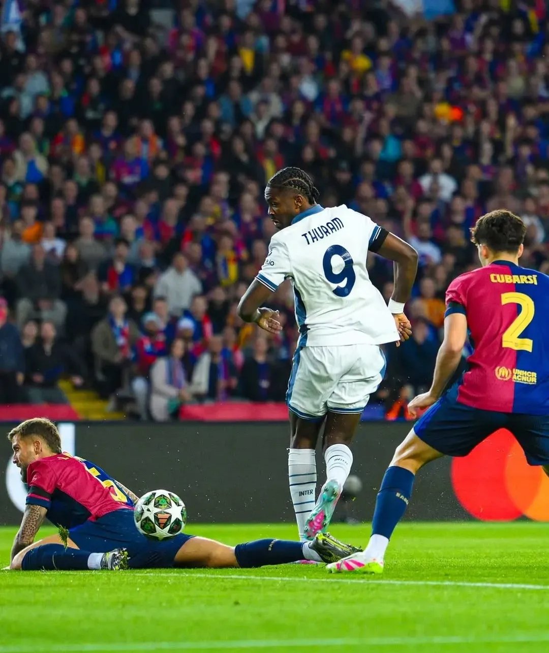 国际米兰力克英格兰，德容送出助攻