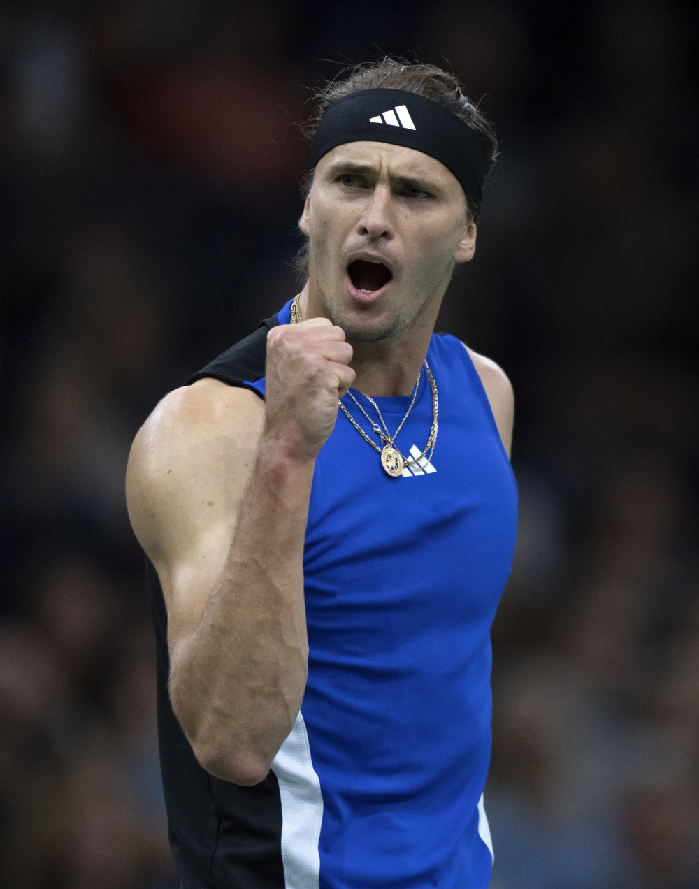 日本网球队横扫法国网球队，兹维列夫三分雨点燃全场