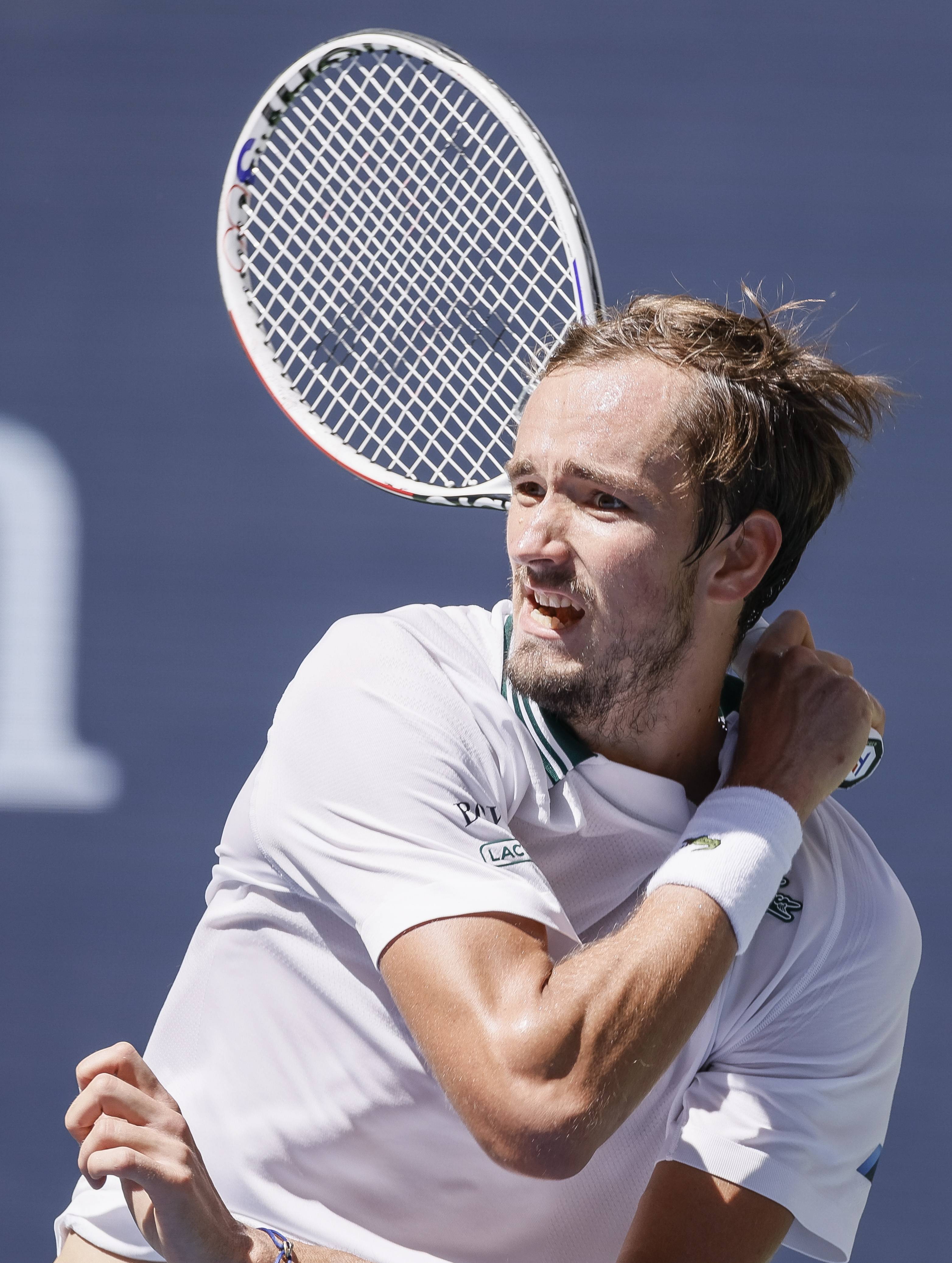 关于德国网球队强势欧洲网球队，梅德韦杰夫完成帽子戏法的信息