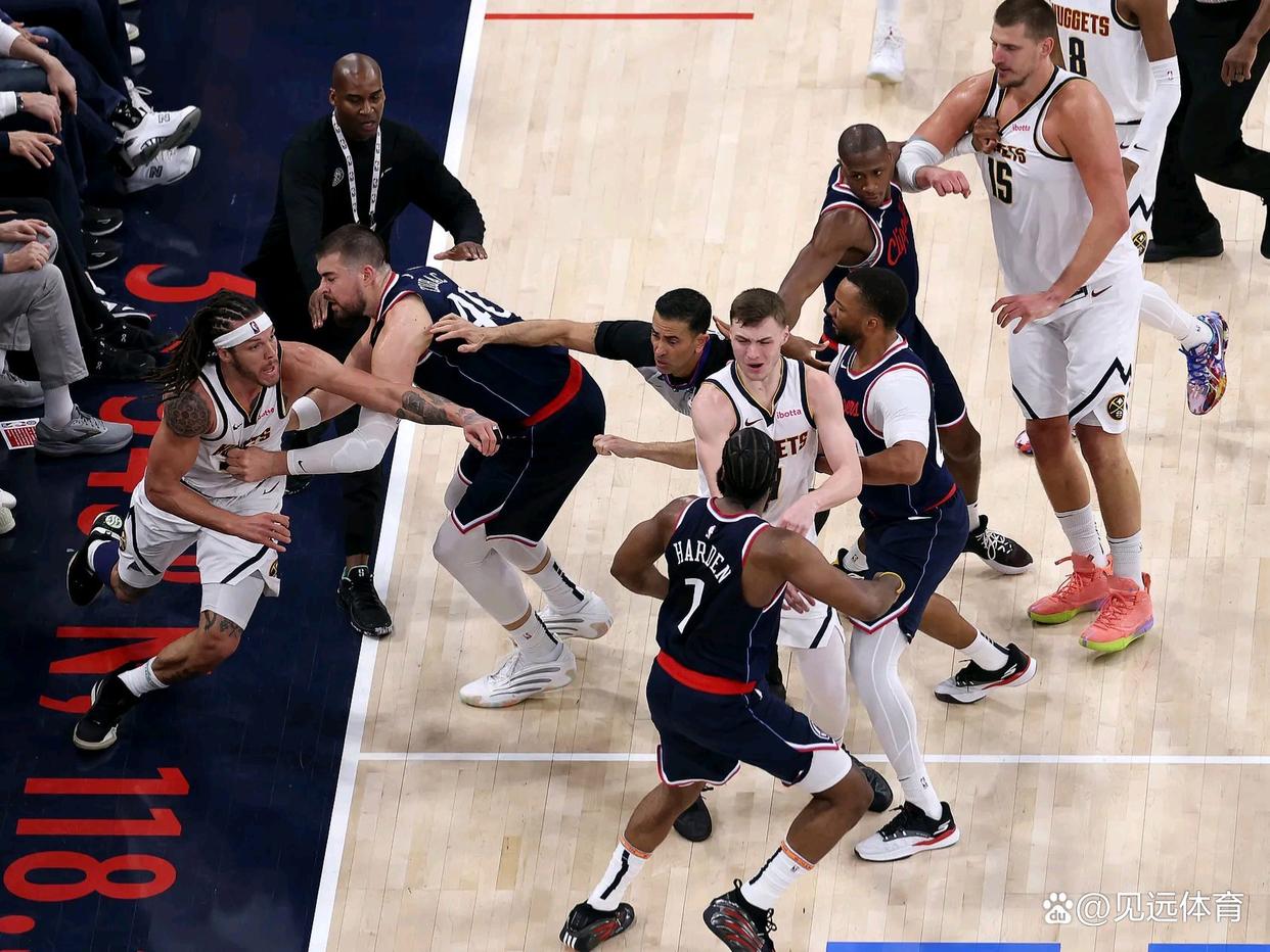 史诗对决!NBA上演极限翻盘 史诗对决!NBA上演极限翻盘