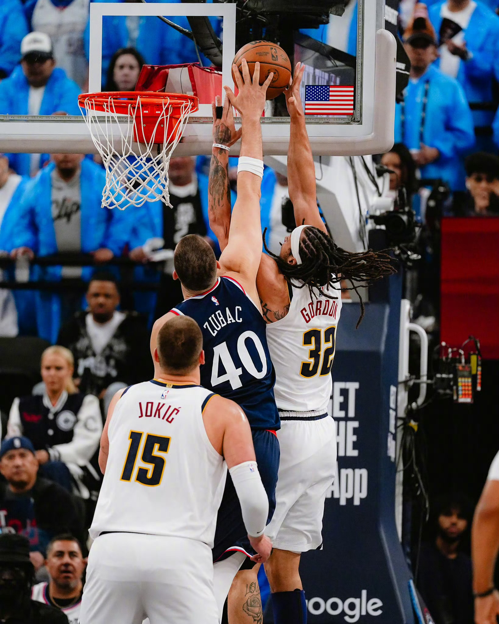 雄鹿翻盘天津队,哈登统治全场 雄鹿翻盘天津队,哈登统治全场